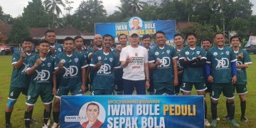 Meski Kalah Telak 7-0 Atas Persib Legends, Anis Apresiasi Iwan Bule Majukan Sepak Bola Ciamis